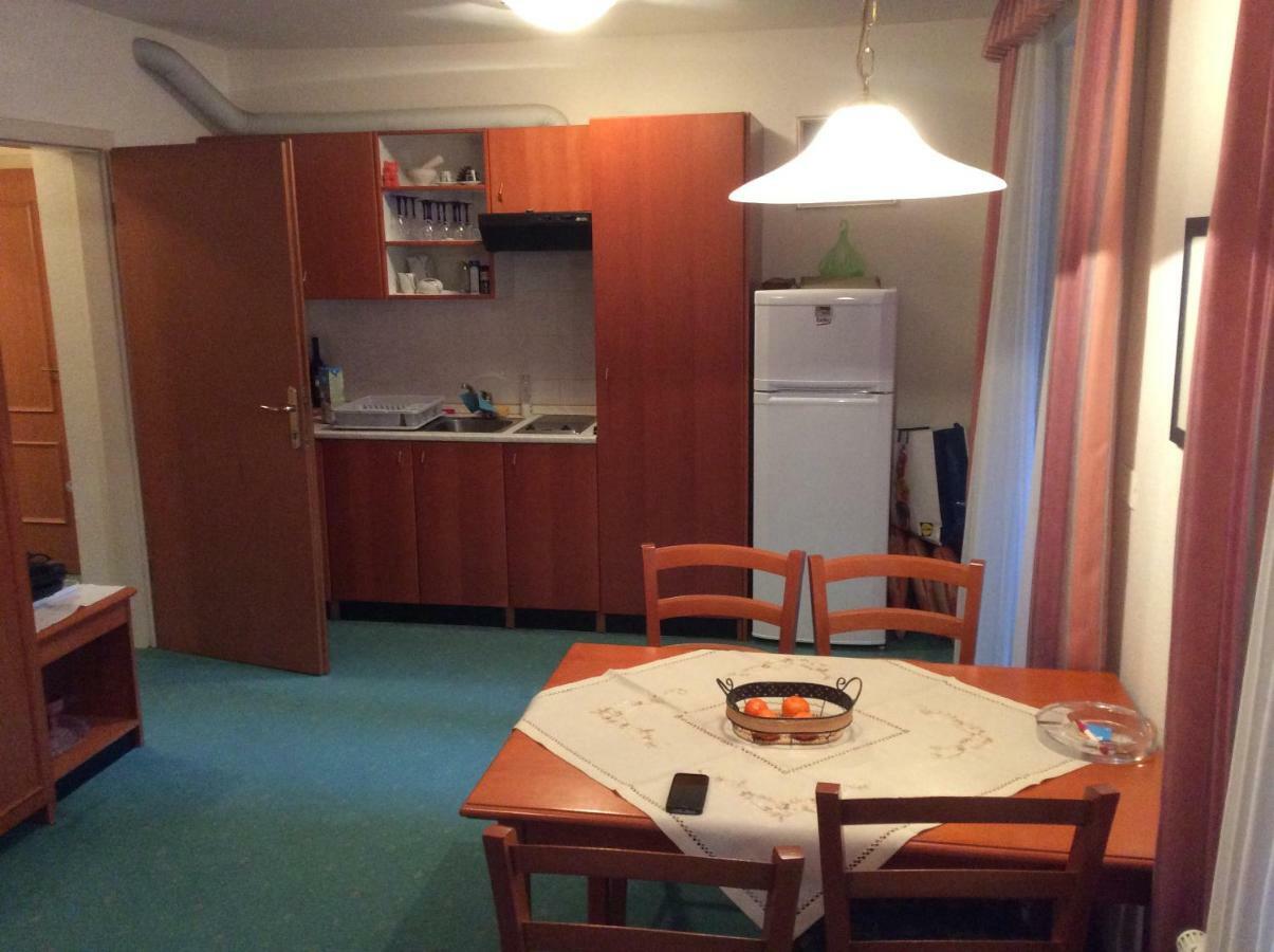 Vila Vesna Portorož Exteriör bild
